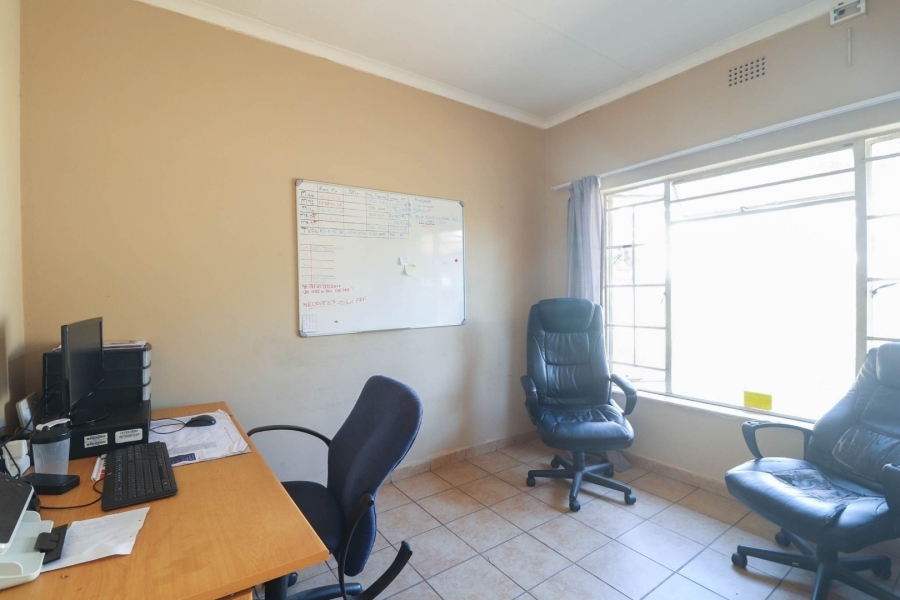 To Let 3 Bedroom Property for Rent in Bodorp North West